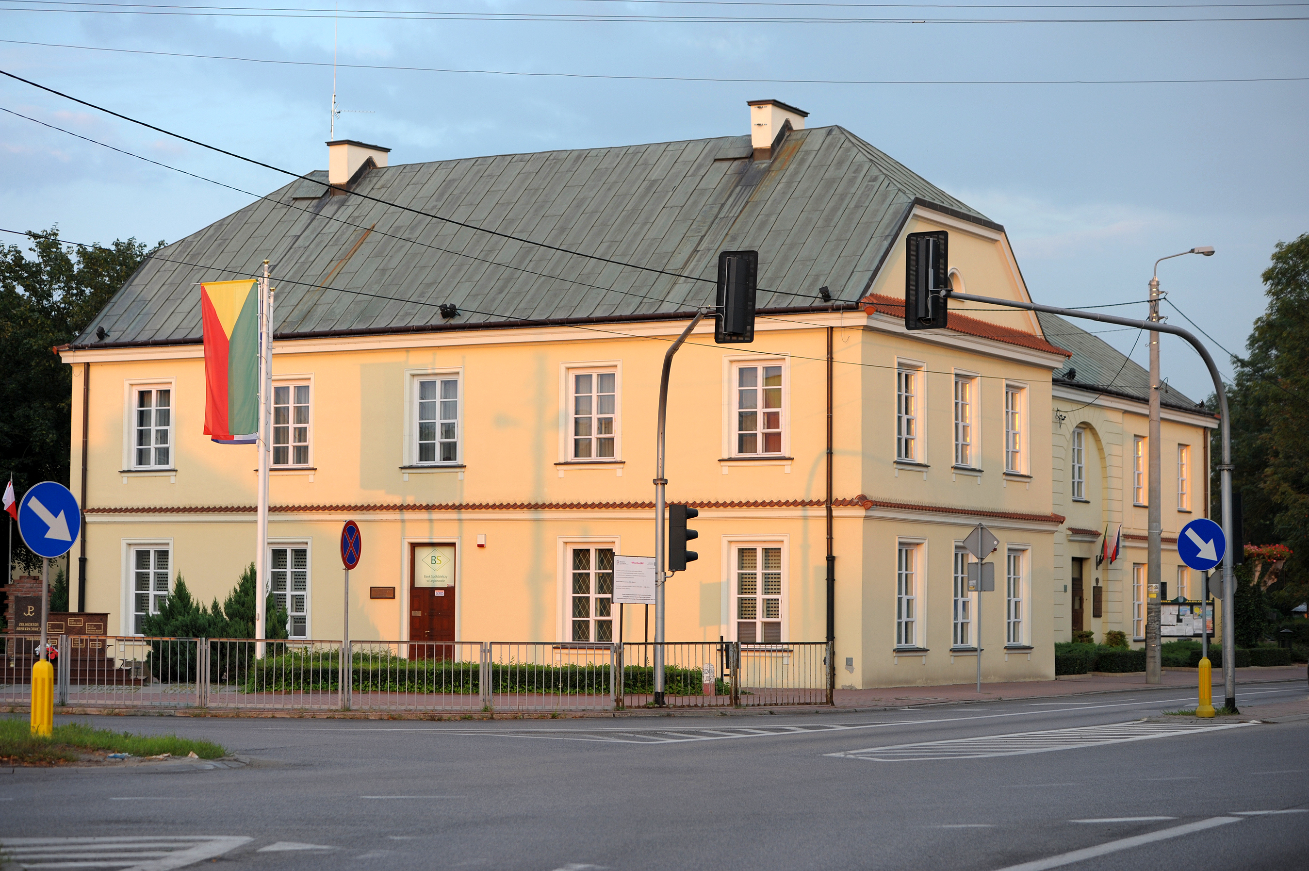 Budynek Urzędu Gminy Jabłonna Budynek Urzędu Gminy Jabłonna