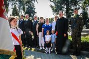 10 września 2021 r.  - uroczystości upamiętniające 82. rocznicę męczeńskiej śmierci we wrześniu 1939 r. żołnierzy 21 Pułku Piechoty im. Dzieci Warszawy oraz żołnierzy Armii Krajowej 7 Kompanii II Batalionu VII Obwodu "Obroża" AK Jabłonna., foto nr 20, 
