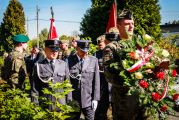 10 września 2021 r.  - uroczystości upamiętniające 82. rocznicę męczeńskiej śmierci we wrześniu 1939 r. żołnierzy 21 Pułku Piechoty im. Dzieci Warszawy oraz żołnierzy Armii Krajowej 7 Kompanii II Batalionu VII Obwodu "Obroża" AK Jabłonna., foto nr 42, 